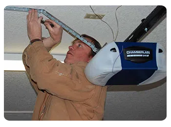 Garage Door Solution Service Chicago, IL 773-577-5937 - sb-emergency-service